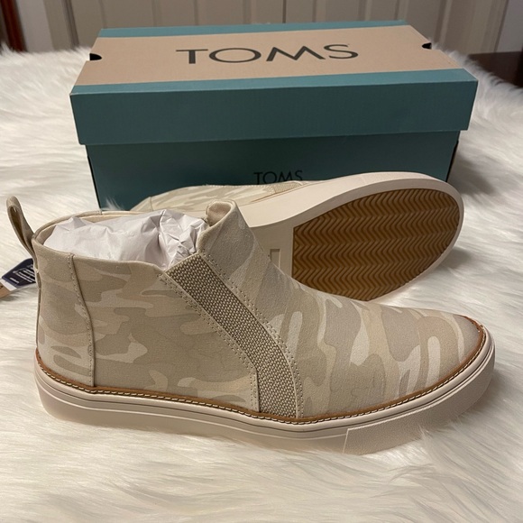 Toms, Camo, Sneaker, Bootie, Canvas, Slip-on, Size 8.5, NWT - Picture 2 of 12